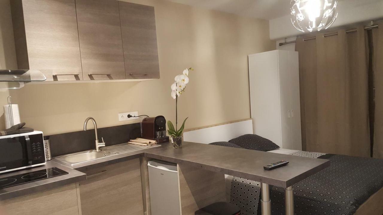Le Studio Cosy D'Angelique Et David Avec Parking Rambouillet Eksteriør bilde